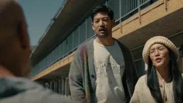 John Elliott Angora Blend Cardigan usado por George Nakai (Joseph Lee) como se ve en BEEF (S01E02)