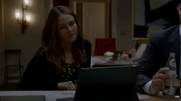 Equipment Layla Star Print Silk Camisole worn by Isabella Colón (Yara Martinez) as seen in Bull (S06E03)