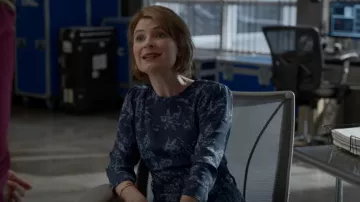 Reiss Melody Floral Print Mini Robe portée par Taylor Rentzel (MacKenzie Meehan) vue dans Bull (S06E05)
