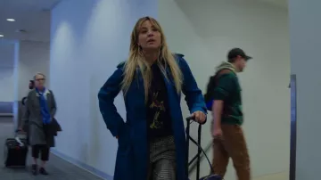 Burberry Cotton Gabardine Trench worn by Cassie Bowden (Kaley Cuoco) as seen in The Flight Attendant (S02E06)