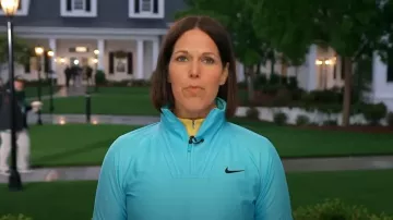 Nike Dri-FIT ADV Tour Golf Hoodie Pullover worn by Dana Jacobson as seen in CBS Mornings on  Dana Jacobson