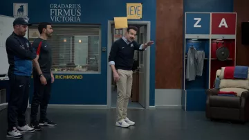 Nike Air Zoom Sneakers portées par Ted Lasso (Jason Sudeikis) comme on le voit dans l’émission télévisée Ted Lasso (S03E05)
