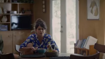 Rag & Bone Reed Mi­ni Shirt Dress worn by Samantha Fink (Sofia Black-D'Elia) as seen in Single Drunk Female (S01E05)