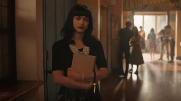 Robe Audria Ted Baker portée par Veronica Lodge (Camila Mendes) vue dans Riverdale (S07E03)