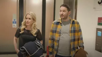 Quiksilver Motherfly Long Sleeve Shirt worn by Jon (Jon Richardson) as seen in Meet the Richardsons (S04E01)