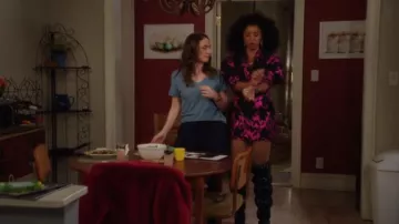 Steve Madden Silhouette Bottes portées par Wickie Roy (Renée Elise Goldsberry) vues dans Girls5eva (S02E04)