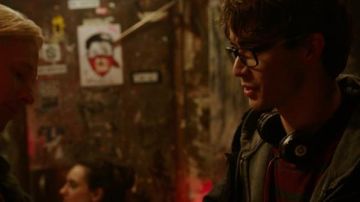 The Beats headphones By Dre of Ziggy in The fifth estate