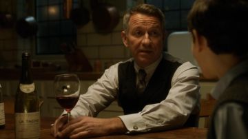 La bouteille de La-Tâche 1966 (Domaine de la Romanée Conti) de Alfred dans Gotham