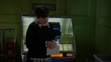 El suéter de cachemira Joie de Mary Margaret en Once Upon A Time