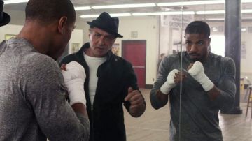The gray t-shirt Dri-FIT Nike of Michael B. Jordan in Creed