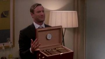 La cave à cigares présentée par James Rethrick (Aaron Eckhart) dans Paycheck