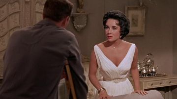 The white dress of Elizabeth Taylor in Cat on a hot tin roof