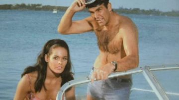El reloj Breitling Top Time de James Bond (Sean Connery) en Operation Thunder