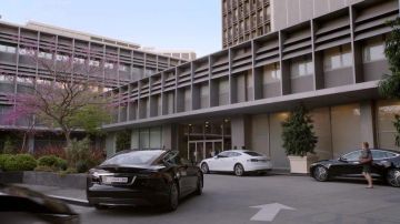 The Tesla Model S in Extant