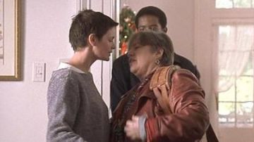 Le véritable blouson en cuir porté par Libby Holden (Katy Bates) dans Primary Colors