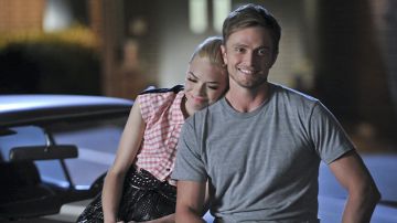 La tapa a cuadros Carven de Lemon Breeland en Hart of Dixie