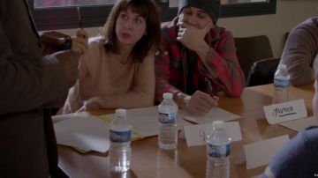 Pequeña botella de agua "Cristaline" en Fais pas ci, Fais pas ça