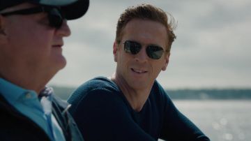 Camiseta coll V de Damian Lewis en Billions