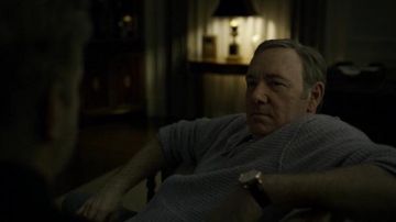 The jacket James Perse Frank Underwood (Kevin Spacey) in House of Cards