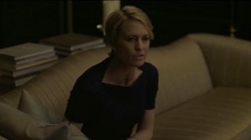 La robe bleue The Row de Claire Underwood (Robin Wright) dans House of Cards