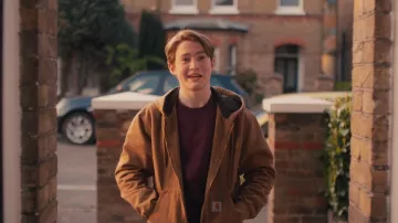 Carhartt WIP Active Jacket porté par Nick Nelson (Kit Connor) comme on le voit dans Heartstopper (S01E02)