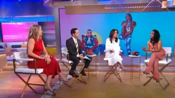 Gianvito Rossi Bomba de PVC de pelo de becerro con estampado de leopardo usada por Jennifer Ashton como se ve en Good Morning America el 17 de abril de 2023