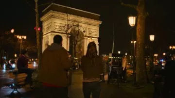 Arc de Triomphe in Paris as seen in Murder Mystery 2 movie locations