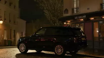 Les Cailloux restaurant at 58 Rue des cinq Diamants in Paris in Murder Mystery 2 movie locations