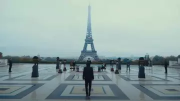 Trocadéro Square visitado por John Wick (Keanu Reeves) en John Wick: Capítulo 4