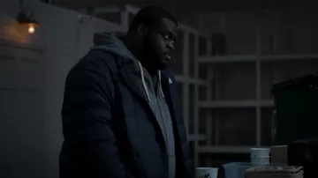 The North Face Hy­dren­a­lite Down Mens Hood­ie worn by Corey Bryant as seen in Power Book II: Ghost (S03E04)