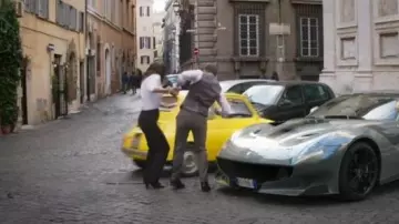 Supercar Ferrari F12tdf 2016 en gris vu dans Mission: Impossible - Dead Reckoning Part One