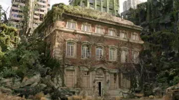 Georgian-style building in Calgary as the Bostonian Museum in The Last of Us TV series locations (S01E02)
