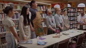 No Boundaries Flo­ral Pat­tern Po­lo Dress worn by Wendy Yarmouth (Lyndie Greenwood) as seen in Shelved (S01E07)