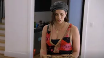 Free People Camilla Gilet en PInk porté par Katie Maloney comme on le voit dans Vanderpump Rules (S10E11)