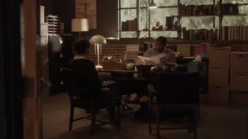 Converse Chuck Taylor® All Star® High Top Sneaker portée par Samantha Fink (Sofia Black-D’Elia) vue dans Single Drunk Female (S02E09)