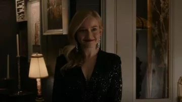 Eliza J Se­quin Wrap Front Long Sleeve Gown worn by Anna Delvey (Julia Garner) as seen in Inventing Anna (S01E03)