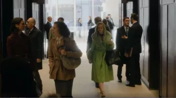 Saks Potts Shear­ling-trimmed Leather Coat worn by Anna Delvey (Julia Garner) as seen in Inventing Anna (S01E04)