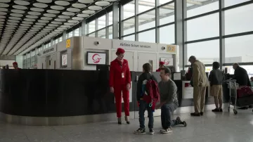 Nike Air Jordan 1 Low 'Moka' Sneakers portées par Ted Lasso (Jason Sudeikis) vues dans Ted Lasso (S03E01)