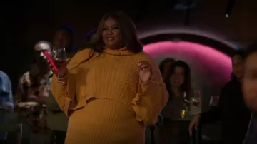 Eleven60 Cozy Two Piece Set worn by Nicky (Nicole Byer) as seen in Grand Crew (S02E08)