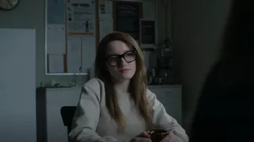 Celine Style 41426 worn by Anna Delvey (Julia Garner) as seen in Inventing Anna (S01E05)
