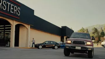 2001 Toyota Tacoma pick-up driven by Danny Cho (Steven Yeun) in BEEF TV show (S01E01)