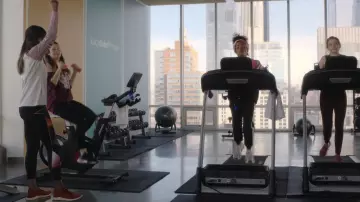 APL TechLoom Breeze Paprika worn by Kacy Duke (Laverne Cox) as seen in Inventing Anna (S01E05)