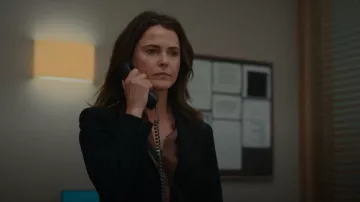 Theory Carissa Blazer worn by Ambassador Kate Wyler (Keri Russell) as seen in The Diplomat (S01E01)