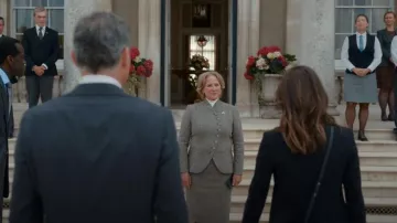 Walker Slater Emma Chaqueta de lana de cordero Twill Donegal usada por como se ve en The Diplomat (S01E01)