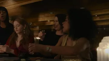 Milly Scallop Knit Fit-&-Flare Dress portée par Rachel (Katie Lowes) comme on le voit dans Inventing Anna (S01E05)