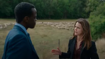 Theory Carissa Blazer worn by Ambassador Kate Wyler (Keri Russell) as seen in The Diplomat (S01E05)