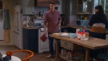 Birkenstock Boston Zapatos usados por Quinten (Matt Shively) como se ve en Lopez vs Lopez (S01E18)