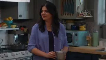 Rails Ingrid Raw Shirt French Military Stars usado por Mayan (Mayan Lopez) como se ve en Lopez vs Lopez (S01E19)