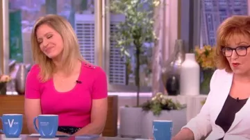Elie Tahari Short-Sleeve Rib-Knit Sweater worn by Sara Haines as seen in The View on  April 25, 2023