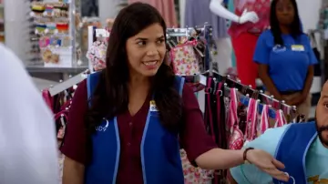 Blusa de manga larga Reoriafee In Wine usada por Amy (America Ferrera) como se ve en Superstore (S01E03)